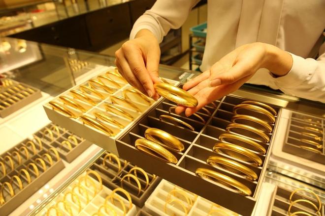 年金价翻3倍三金成难题不是不想是结不起ag真人平台第一游戏难怪大家不结婚！5(图5)